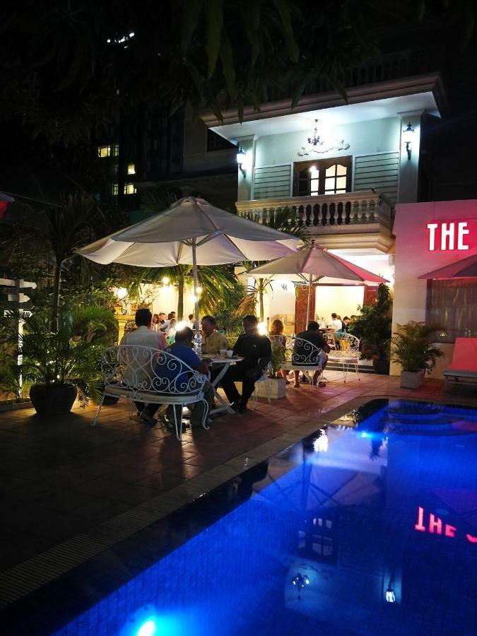 Villa Paradiso プノンペン エクステリア 写真