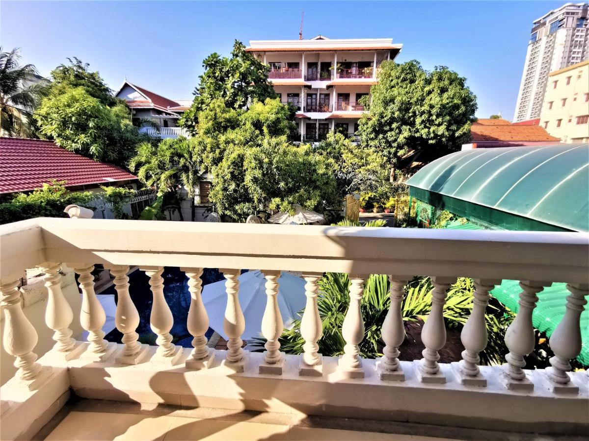 Villa Paradiso プノンペン エクステリア 写真